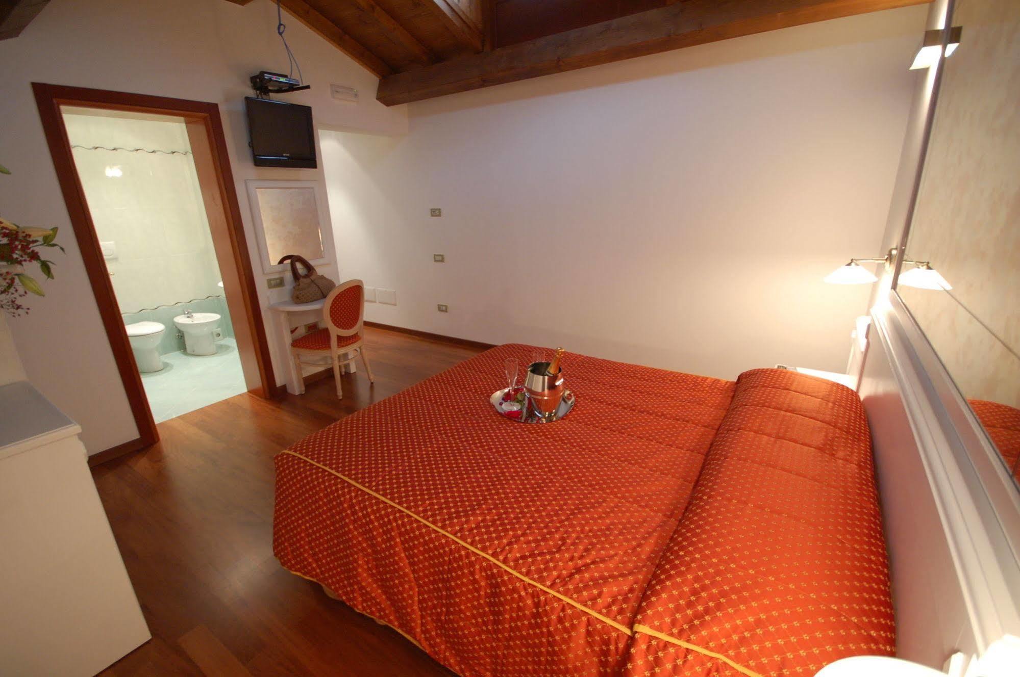 Casanova Fourrooms * Venecia